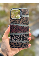 Load image into Gallery viewer, iPhone 15 Pro Max Uyumlu Kılıf Leopar Desenli Kahverengi Çizgili Metalik Tuşlu Kamera Çıkıntılı