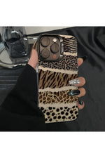 Load image into Gallery viewer, iPhone 14 Pro Max Uyumlu Kılıf Leopar Desenli Kahverengi Çizgili Metalik Tuşlu Kamera Çıkıntılı
