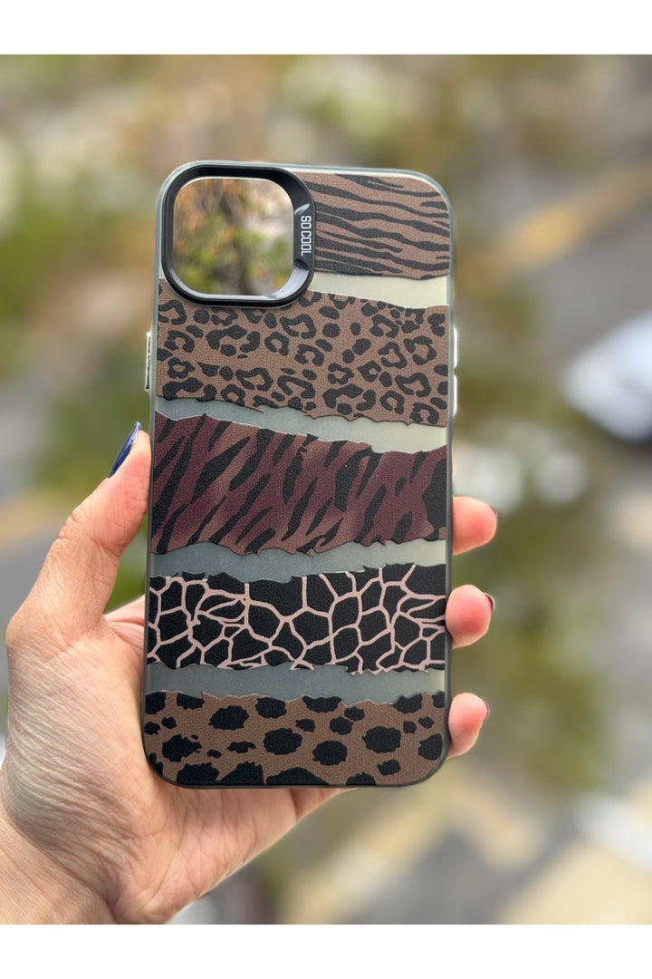 iPhone 12/12 Pro Uyumlu Kılıf Leopar Desenli Kahverengi Çizgili Metalik Tuşlu Kamera Kenar Çıkıntılı