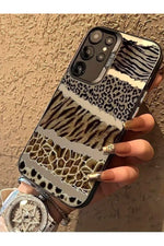 Load image into Gallery viewer, Samsung Galaxy S22 Ultra Uyumlu Kılıf Leopar Desenli Kahverengi Çizgili Metalik Tuşlu Kamera Çıkıntı
