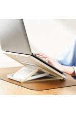Load image into Gallery viewer, Bileklik Destekli Yükseltilebilir/Ayarlanabilir Notebook/Tablet/iPad/Macbook Uyumlu Ahşap Stand

