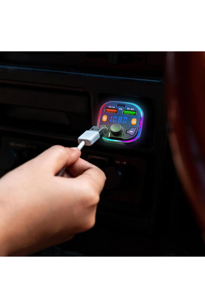 Bluetooth Araç Kiti Araç Fm Transmitter USB Type-C SD Kart MP3 PD Flash Için Uygun Çakmaklık Girişli