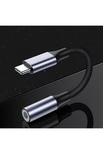 Load image into Gallery viewer, iPad iPhone 17 Pro Max/16 Pro/15 Uyumlu Type-C To 3.5mm Jack Aux Ses Kulaklık Çevirici Dönüştürücü
