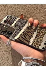Load image into Gallery viewer, Samsung Galaxy S23 Ultra Uyumlu Kılıf Leopar Desenli Kahverengi Çizgili Metalik Tuşlu Kamera Çıkıntı
